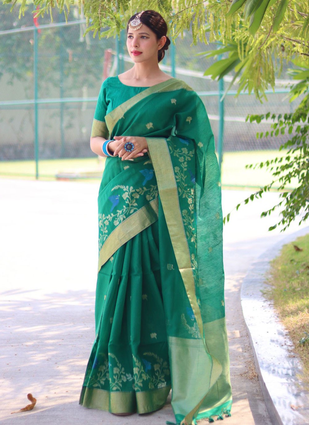 Trendy Woven Cotton Silk Saree - S4316