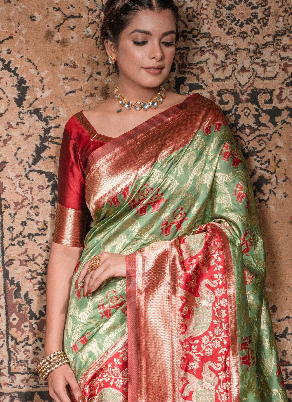 Classic Weaving Zari Banarasi Silk Saree - S3775