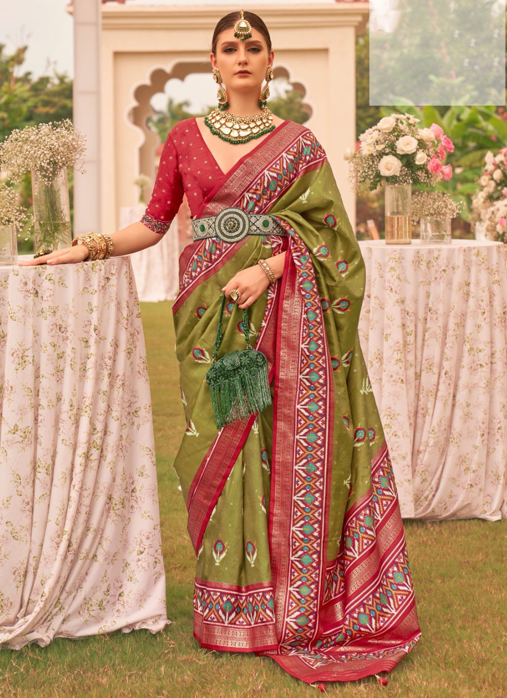 Classic Patola Print Patola Silk Saree - S4138