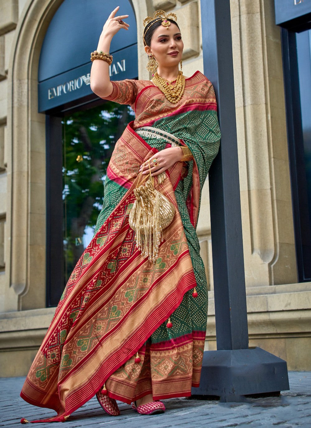 Classic Patola Print Silk Saree - S3971