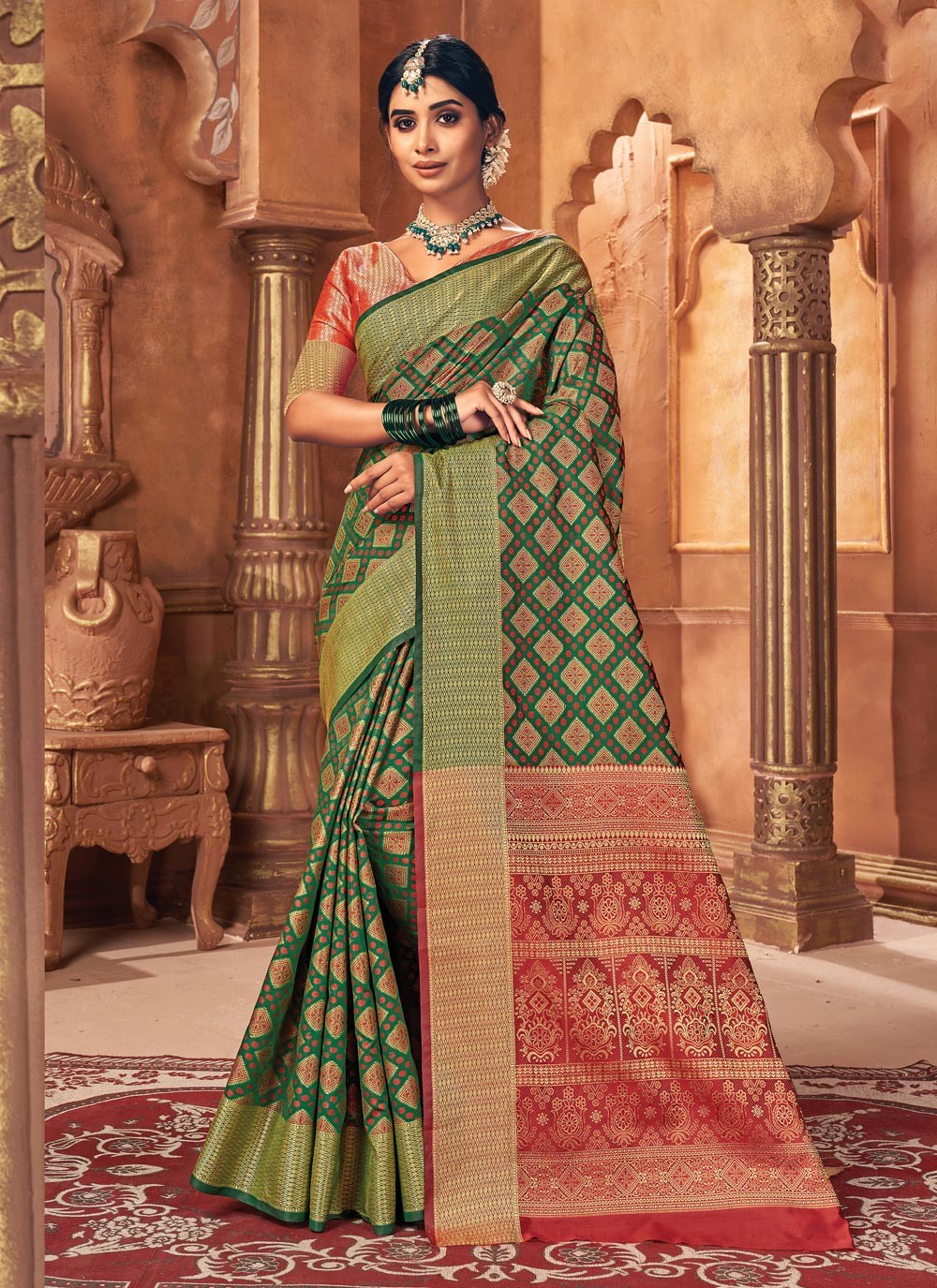 Trendy Weaving Zari Patola Silk Saree - S1374