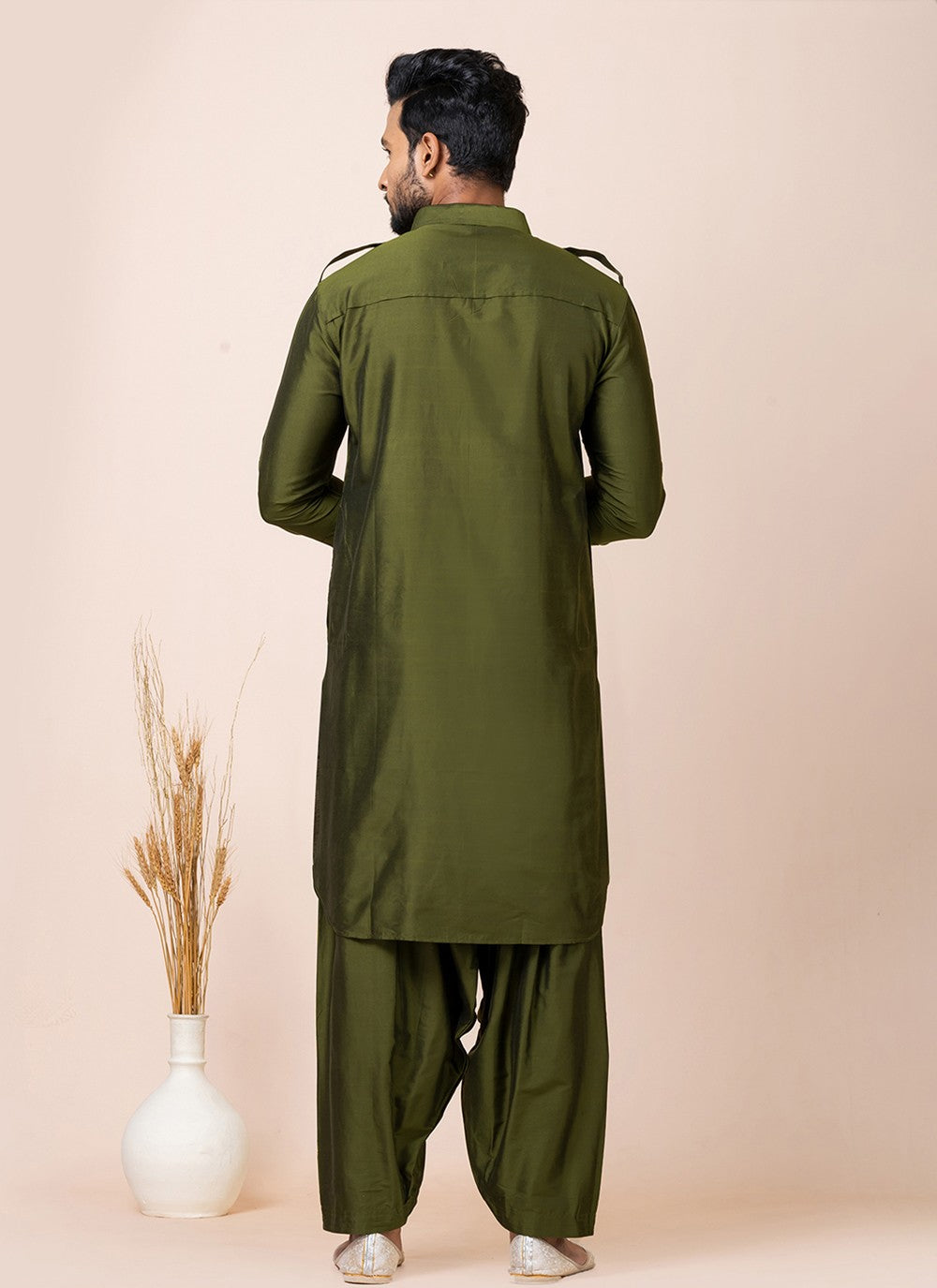 Plain Viscose Green Kurta Pyjama - M7470