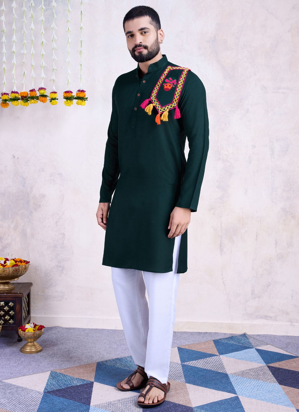 Embroidered Rayon Green Kurta - M8593