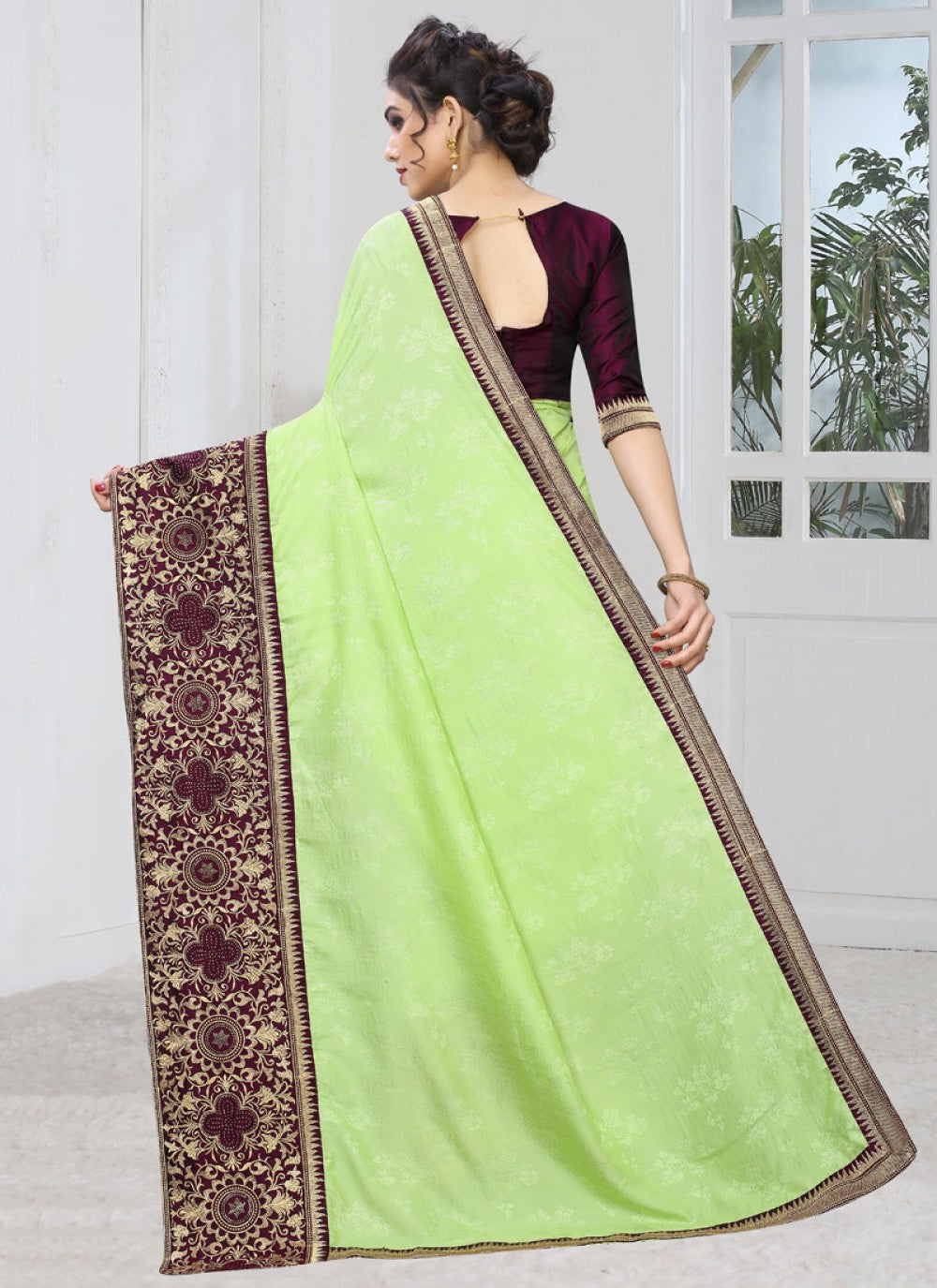 Silk Embroidered Silk Saree - S0253