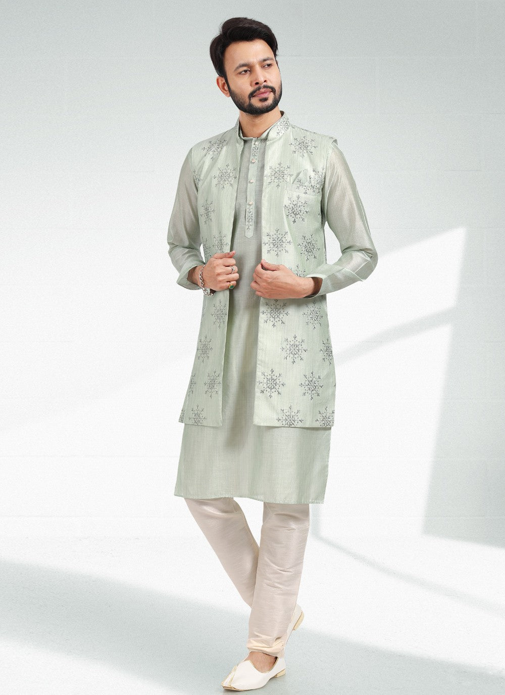 Thread Banarasi Silk Green Kurta Payjama With Jacket - M4604