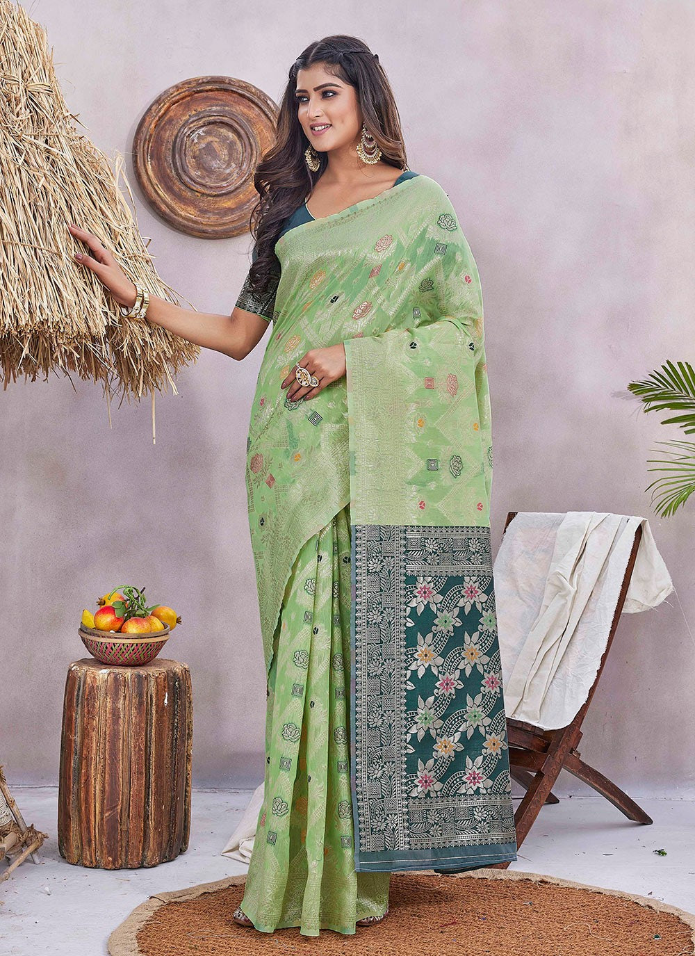 Trendy Jacquard Work Silk Blend Green Saree - S10967