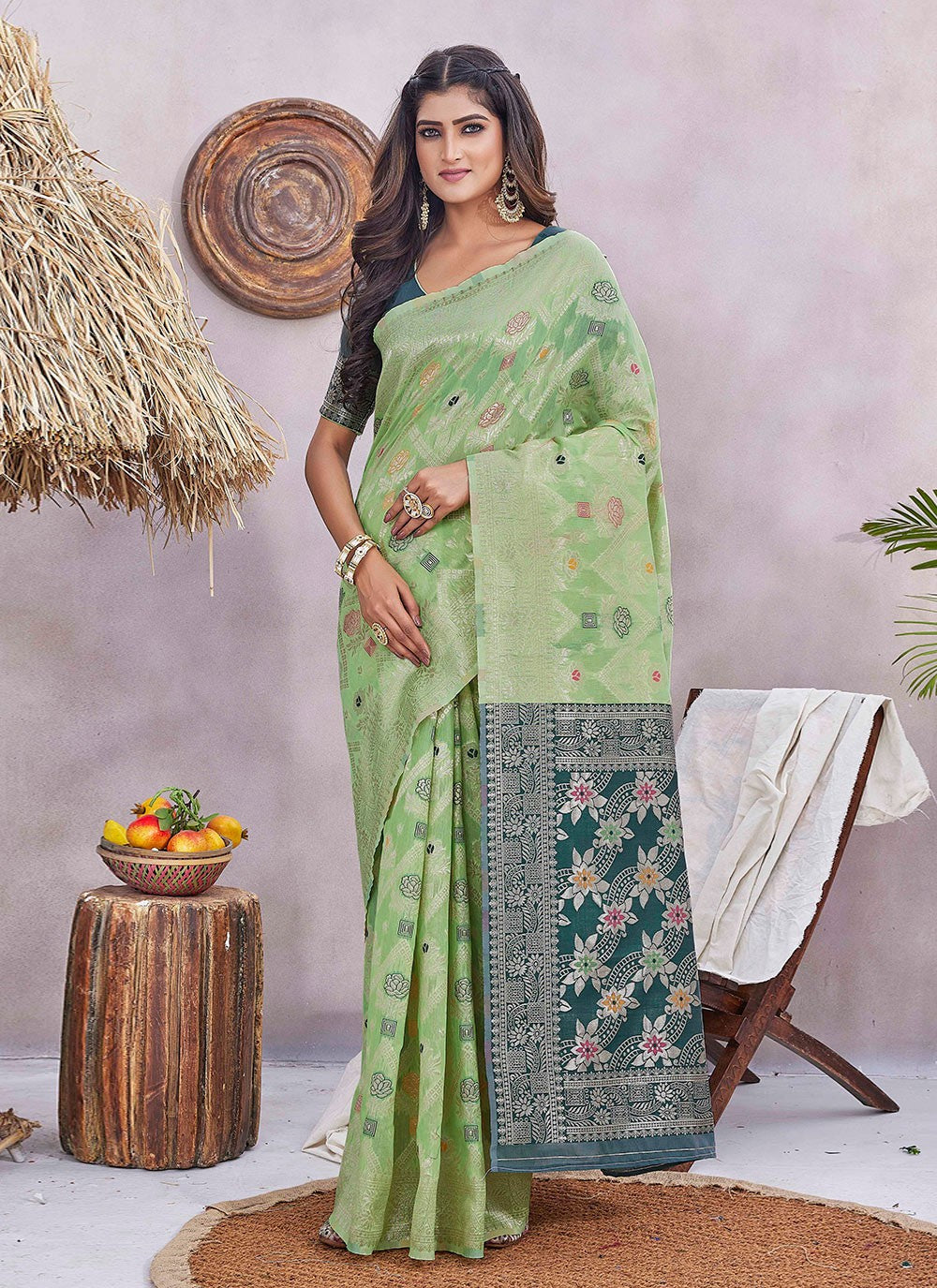 Trendy Jacquard Work Silk Blend Green Saree - S10967