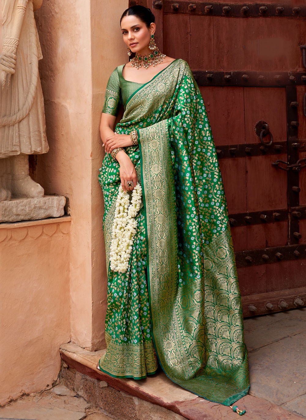 Classic Jaal Banarasi Silk Saree - S10279