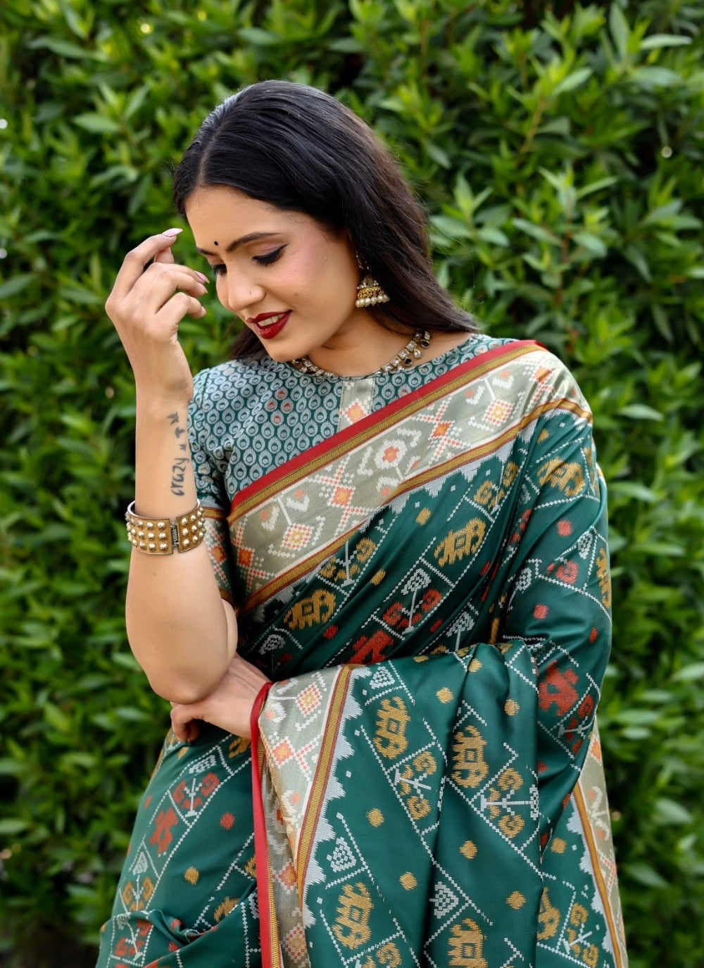 Classic Weaving Zari Patola Silk Saree - S4977