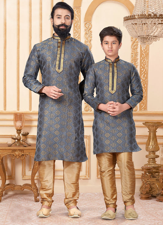 Buttis Jacquard Silk Grey Kurta Pyjama - M1920