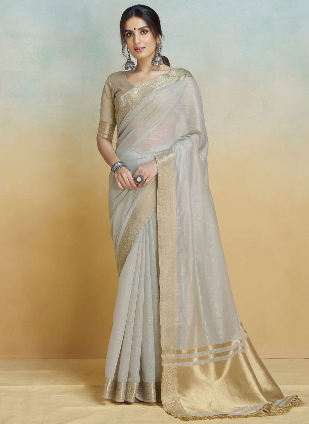 Classic Weaving Zari Handloom Silk Saree - S9497