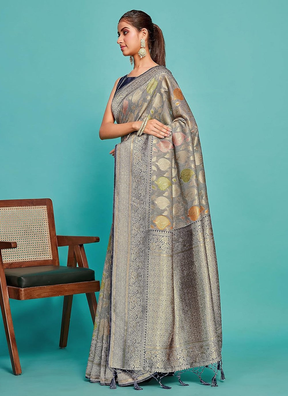 Classic Weaving Zari Kanjivaram Silk Saree - S5315