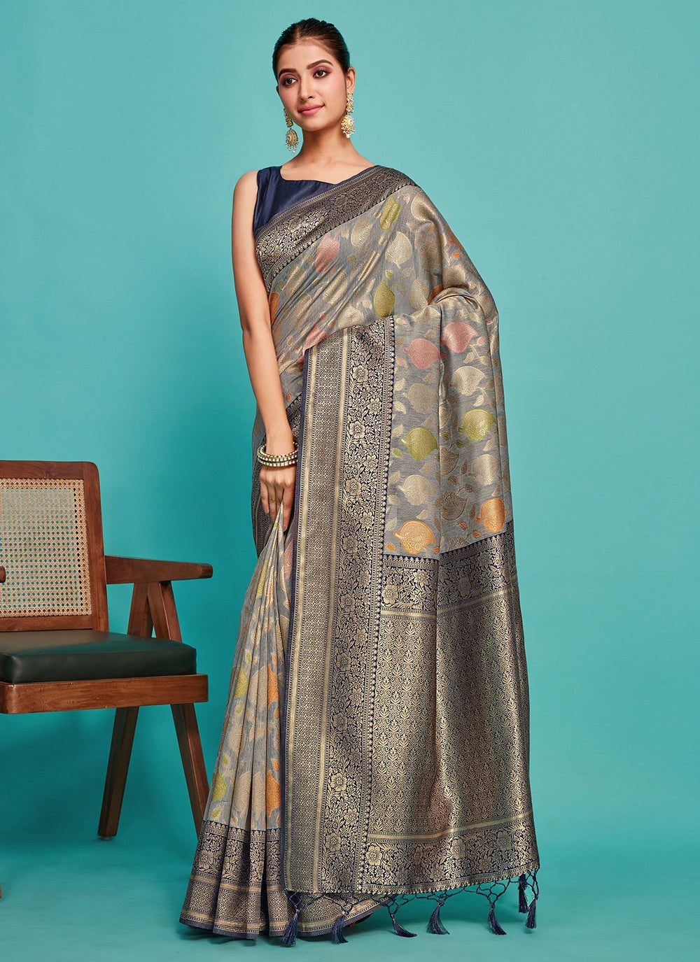 Classic Weaving Zari Kanjivaram Silk Saree - S5315