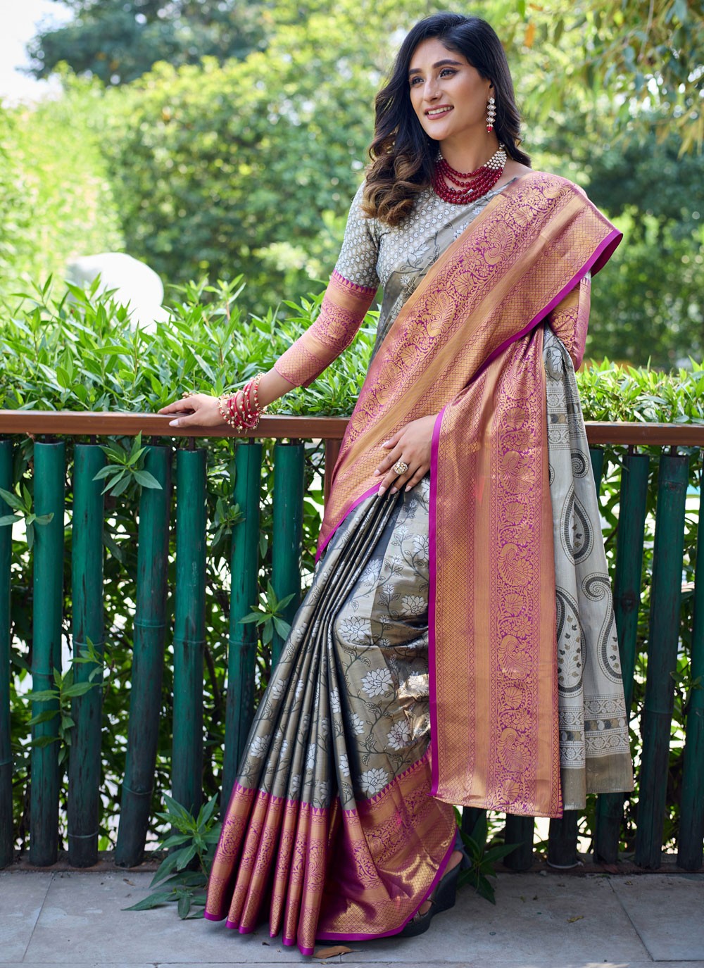 Woven, Zari Kanjivaram Silk Saree - S12290