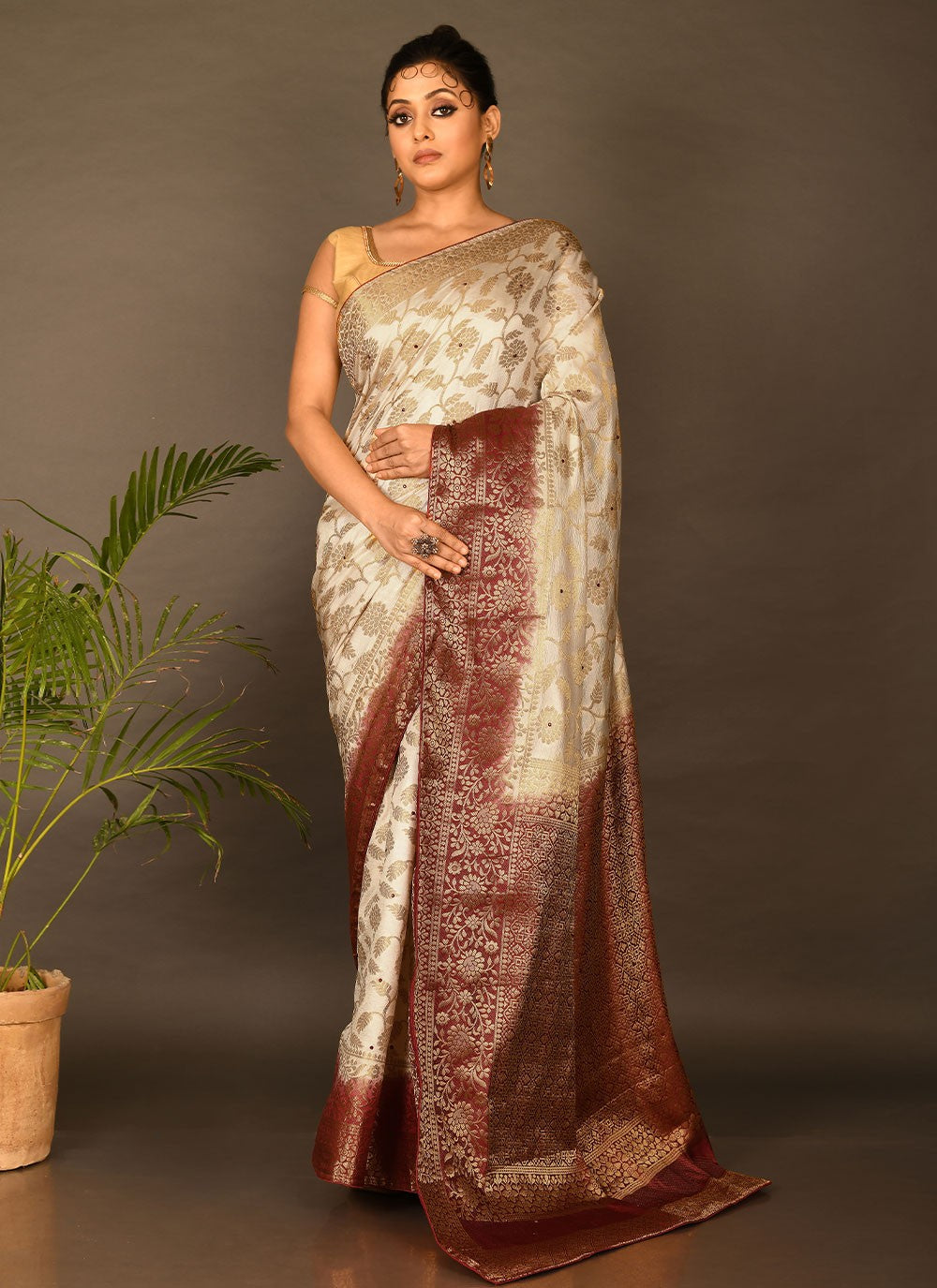 Trendy Embroidered Kanchipuram Silk Saree - S1707