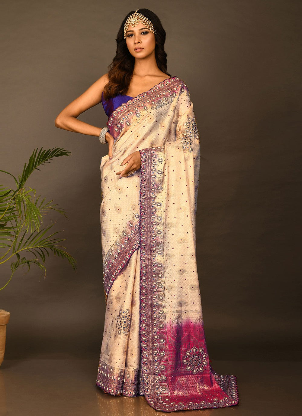 Trendy Embroidered Kanchipuram Silk Saree - S1707