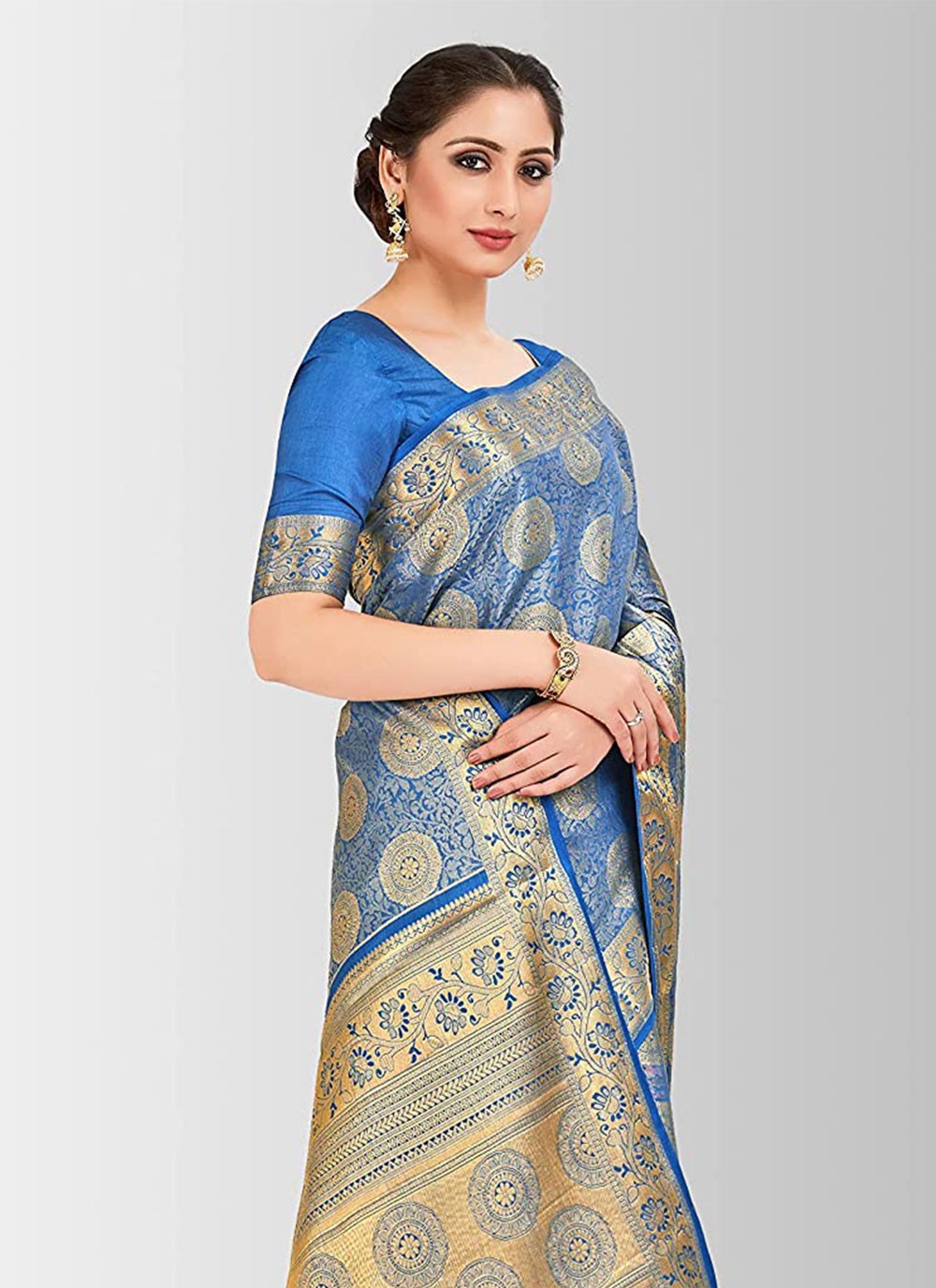 Trendy Zari Kanjivaram Silk Saree - S2472