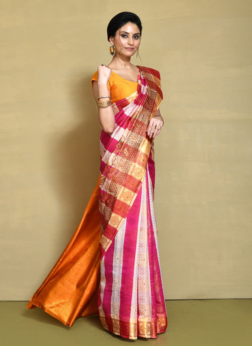 Contemporary Hand Embroidery Organza Saree - S9227