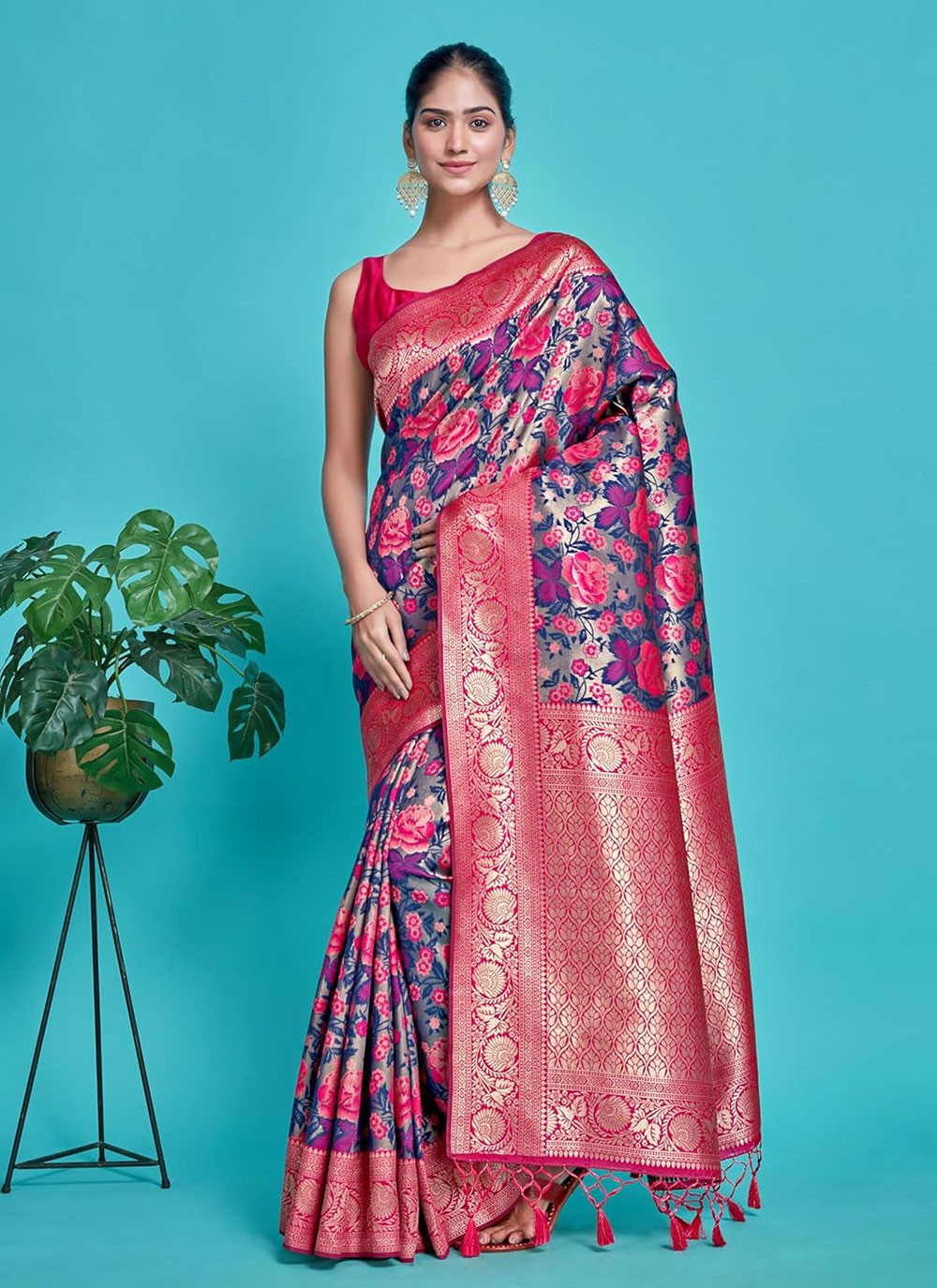 Trendy Woven Kanjivaram Silk Saree - S5008