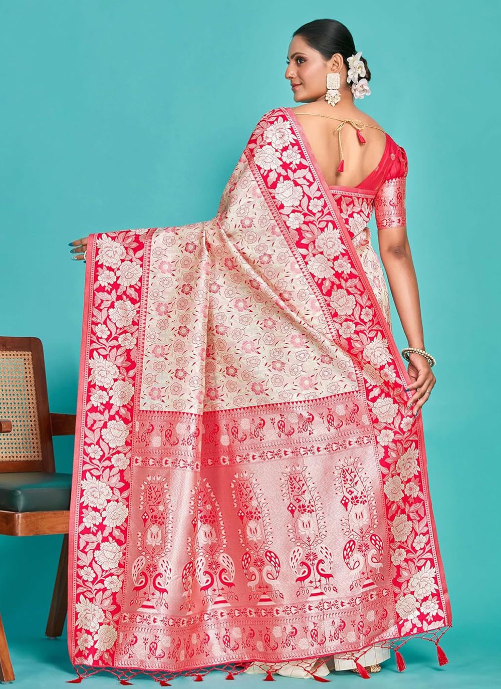 Trendy Woven Kanjivaram Silk Saree - S5008