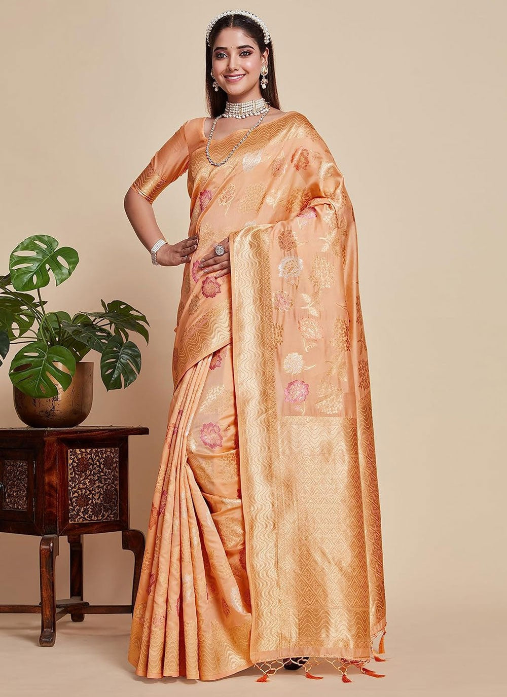 Trendy Woven Kanjivaram Silk Saree - S5008