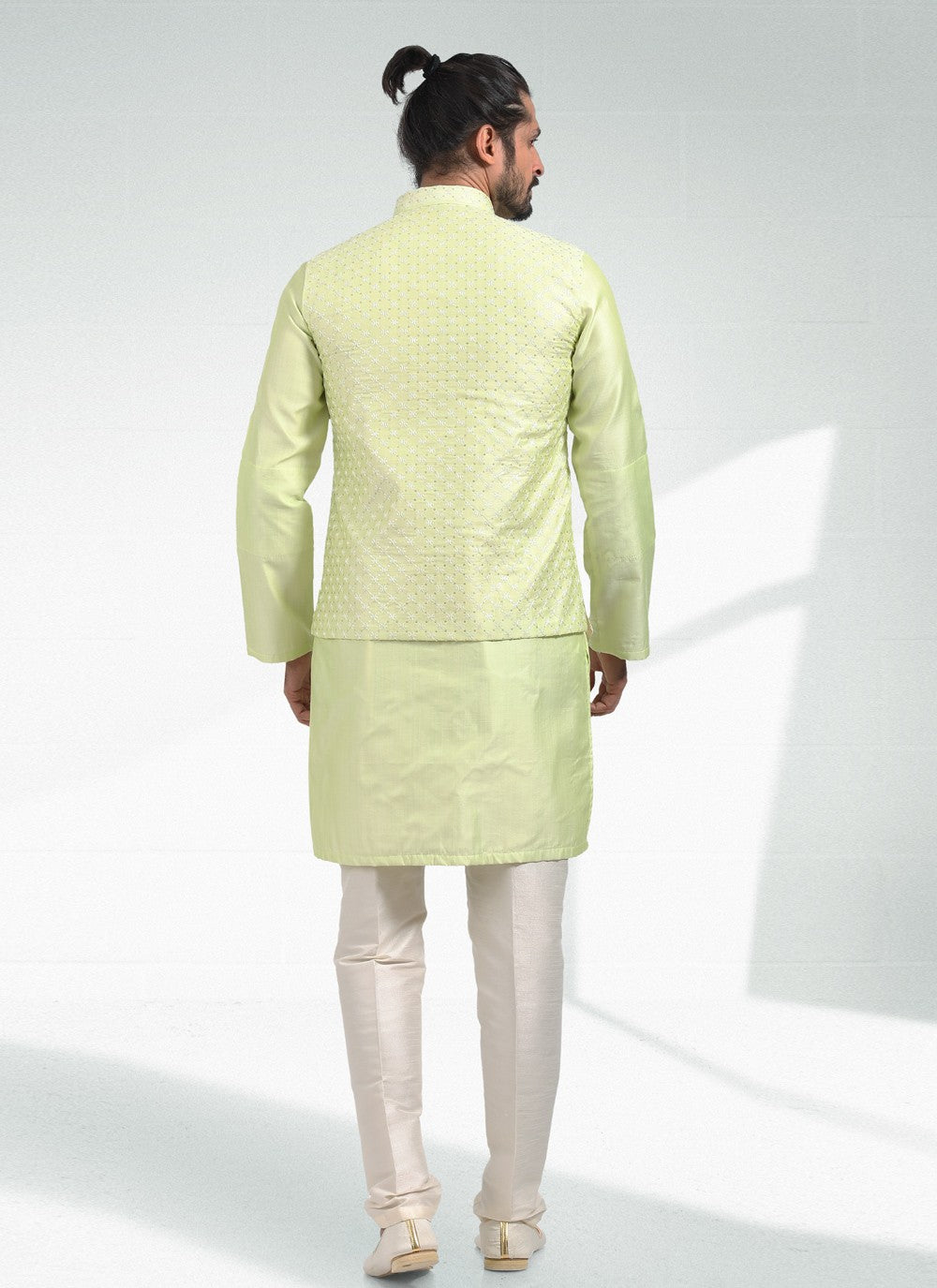 Thread Banarasi Silk Green Kurta Payjama With Jacket - M4608