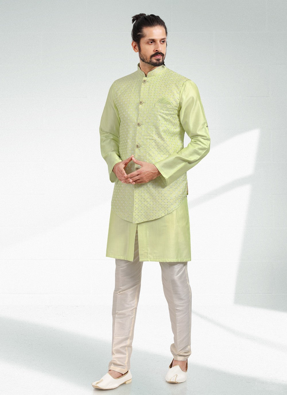 Thread Banarasi Silk Green Kurta Payjama With Jacket - M4608