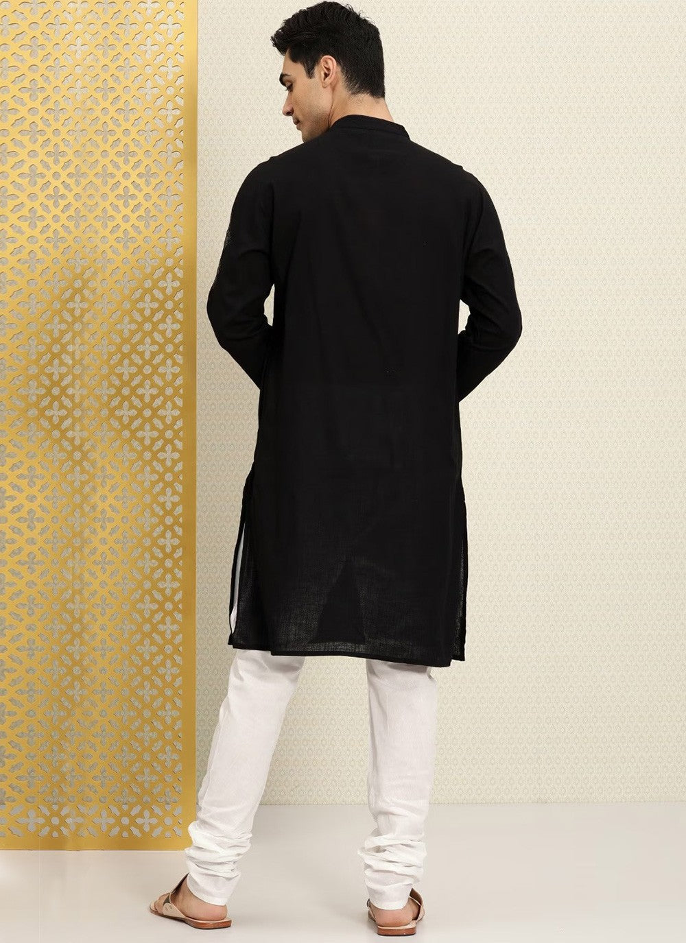 Embroidered Cotton Black Kurta Pyjama - M6284