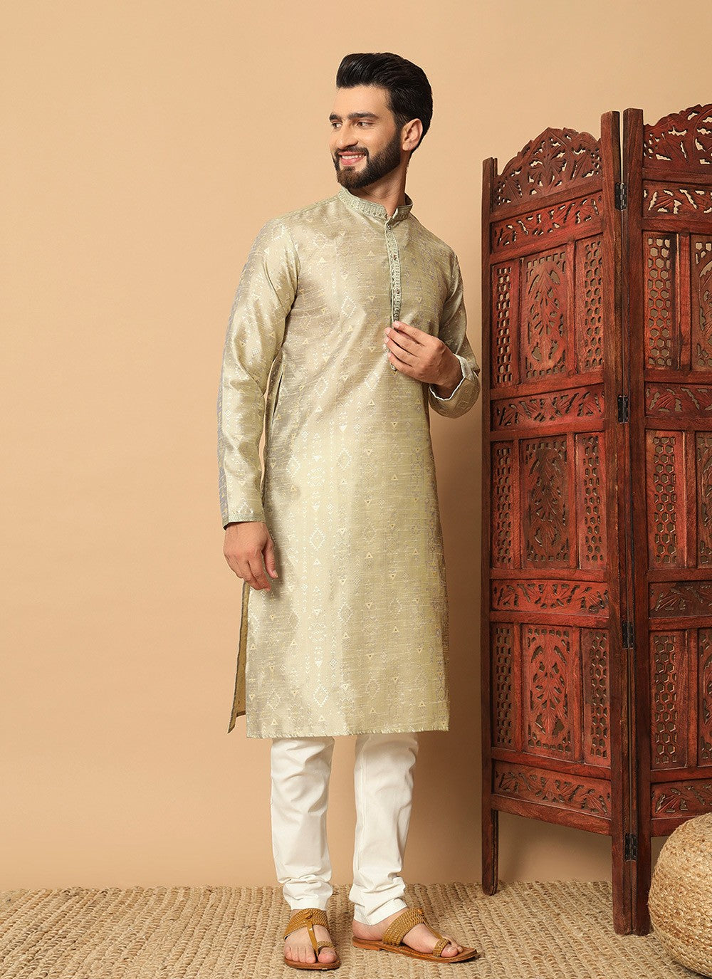 Embroidered Pure Silk Green Kurta Pyjama - M8284