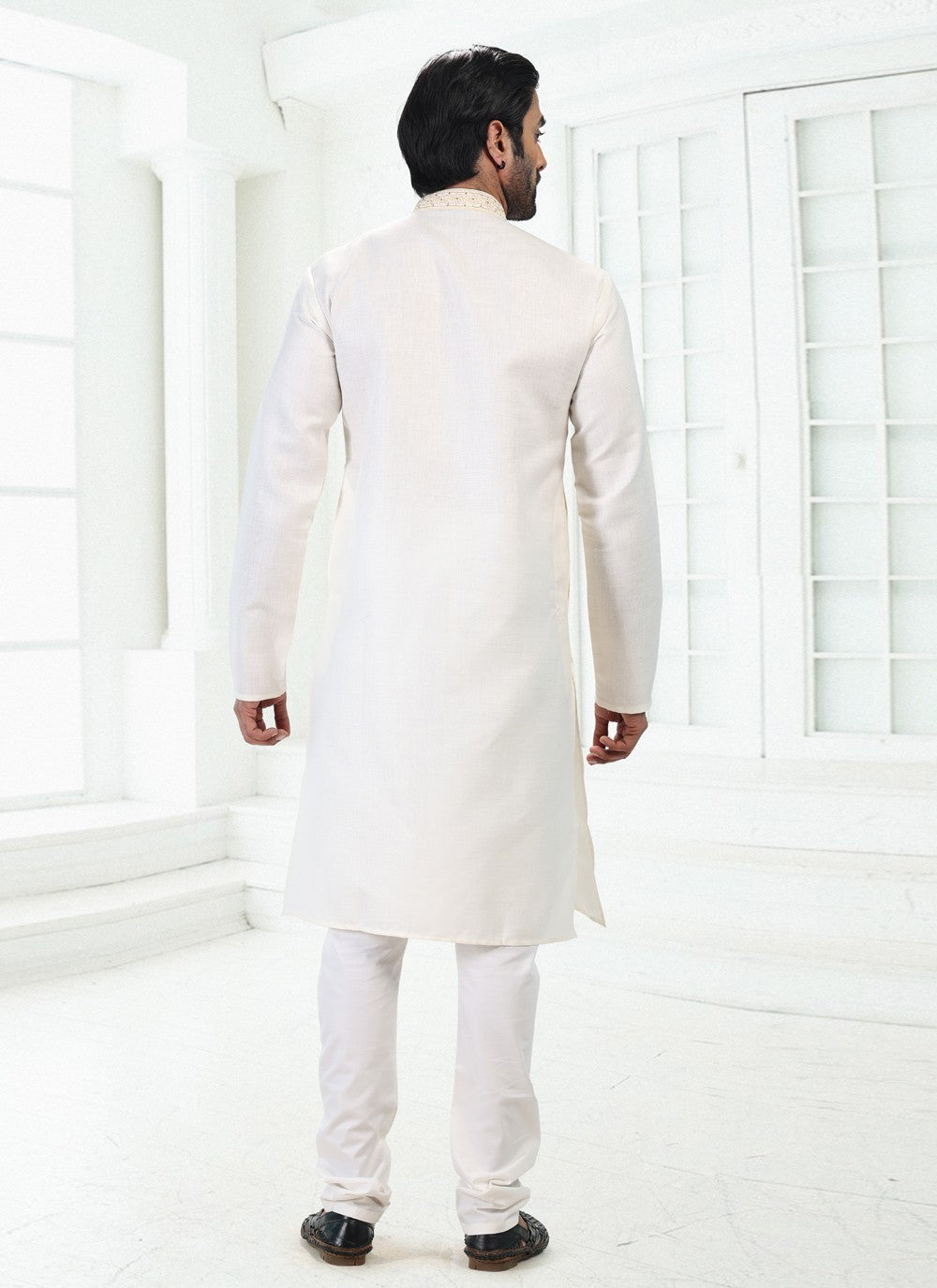 Thread Cotton , Linen Cream Kurta Pyjama - M4887