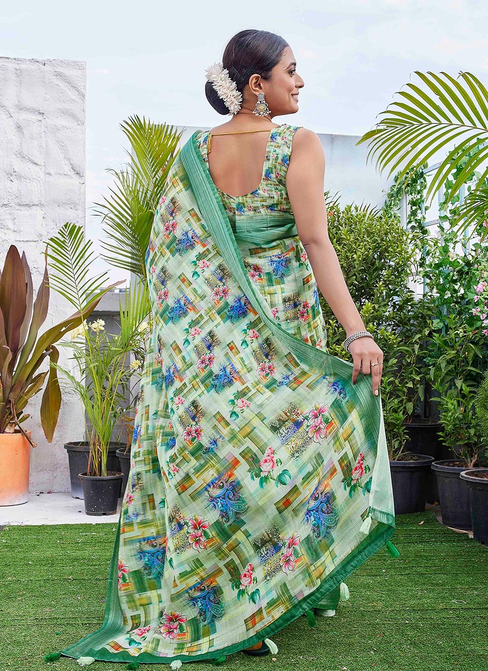 Contemporary Digital Print Linen Green Saree - S11017