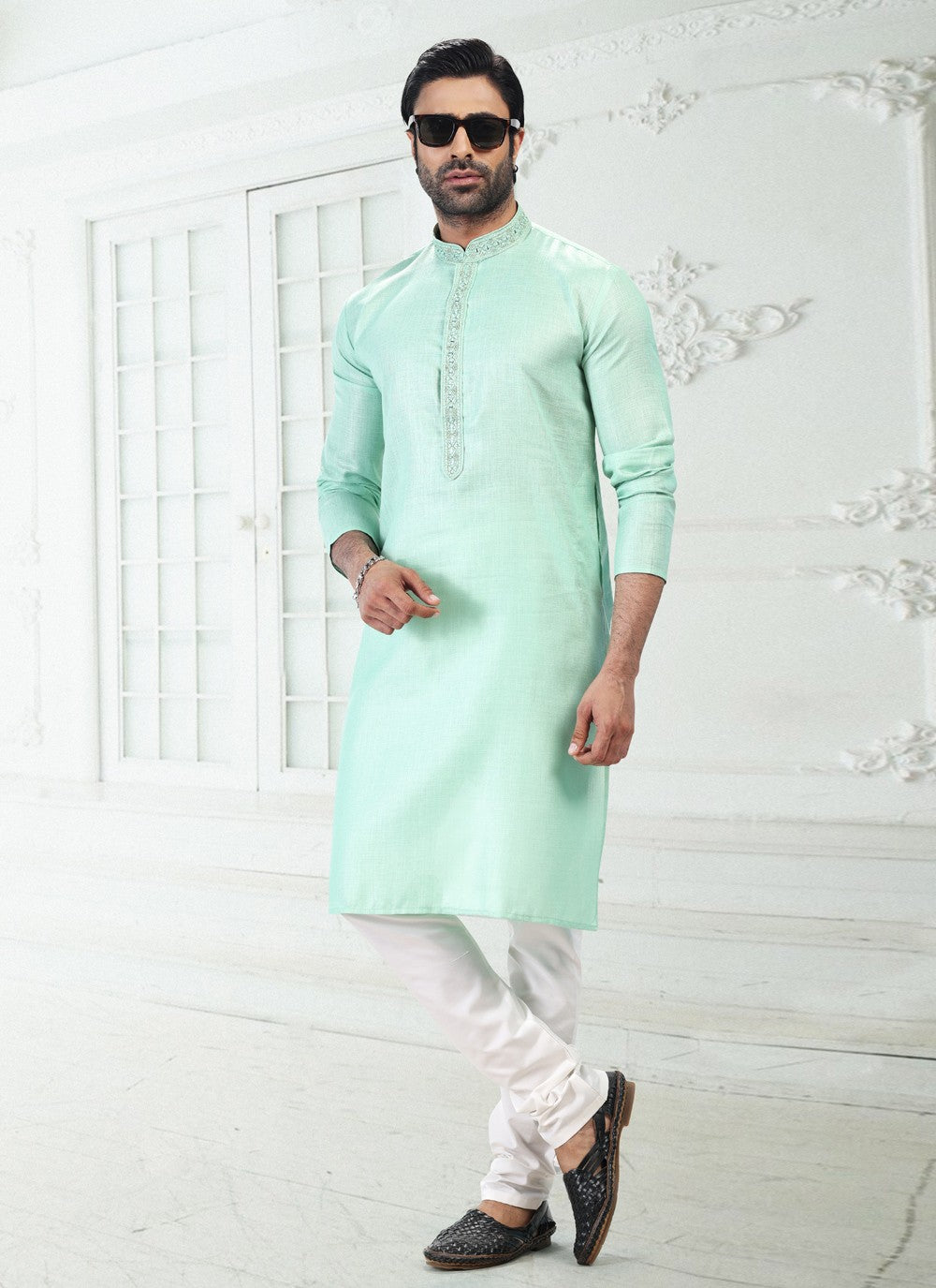 Thread Cotton , Linen Green Kurta Pyjama - M4886