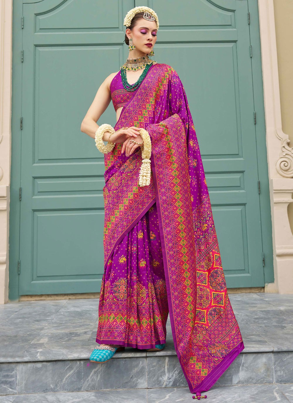 Kashmiri, Meenakari, Weaving Zari Banarasi Silk Saree - S12074