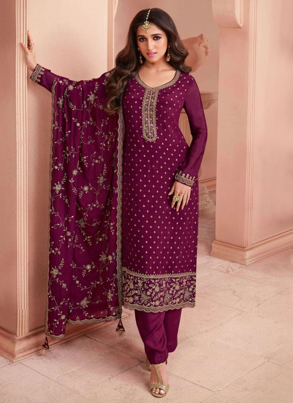 Embroidered Jacquard Silk Pant Style Suit - T4596