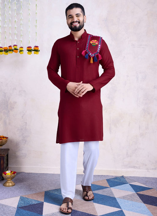 Embroidered Rayon Maroon Kurta - M8594