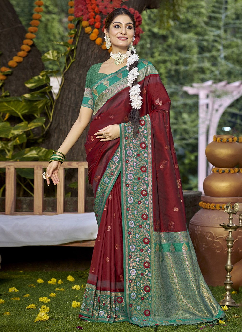 Classic Weaving Zari Silk Saree - S9811