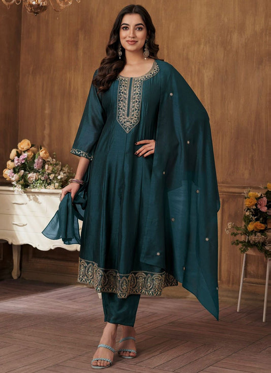 Vichitra Silk Salwar Suit - T3779