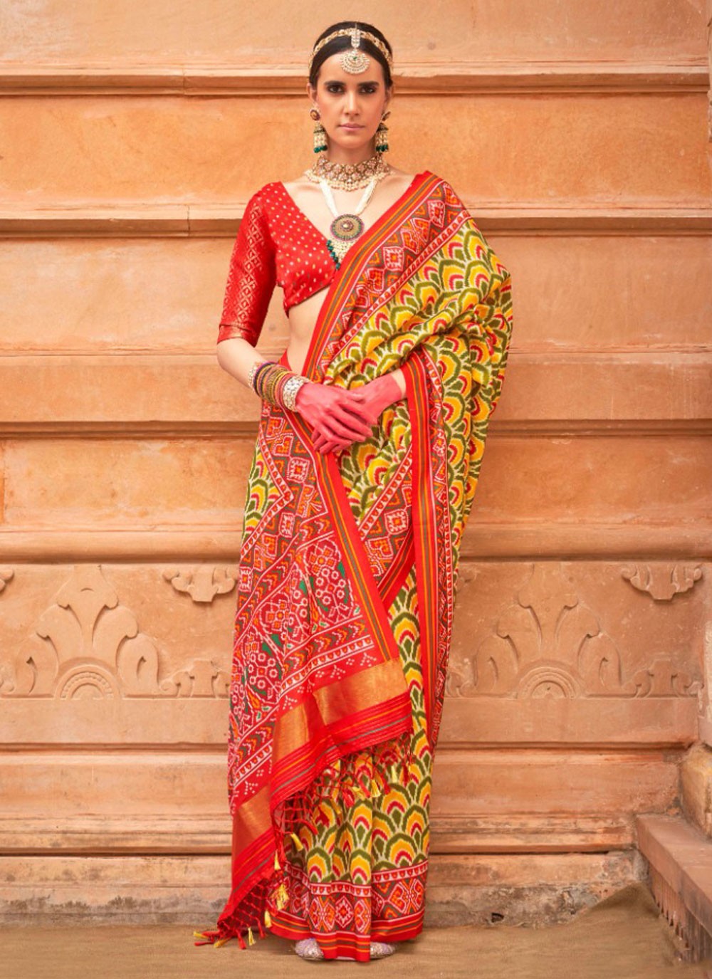 Trendy Patola Print Patola Silk Saree - S5097