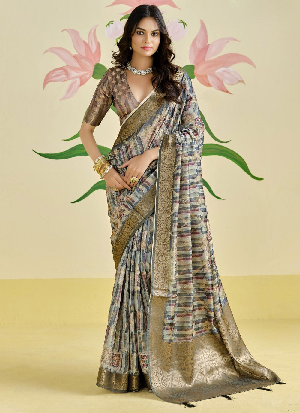 Classic Weaving Zari Silk Saree - S9657