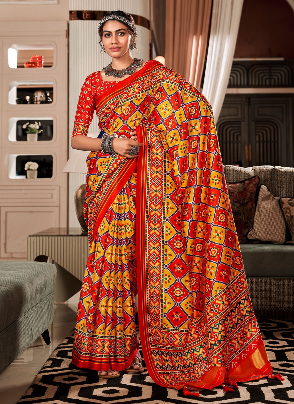 Trendy Patola Print Patola Silk Saree - S4256