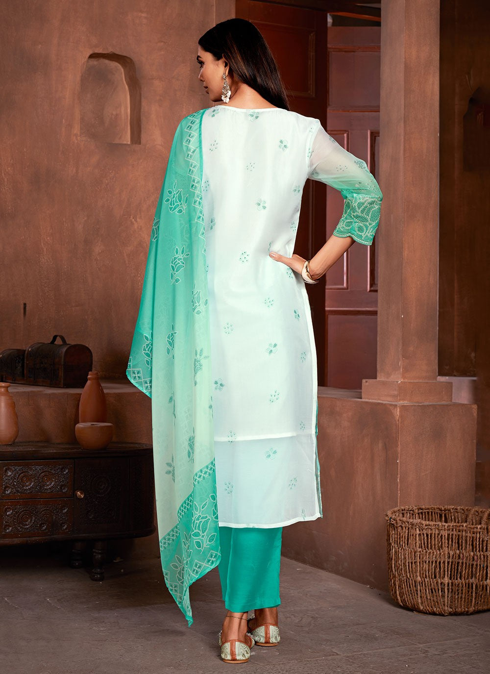 Muslin, Organza Salwar Suit - T2759