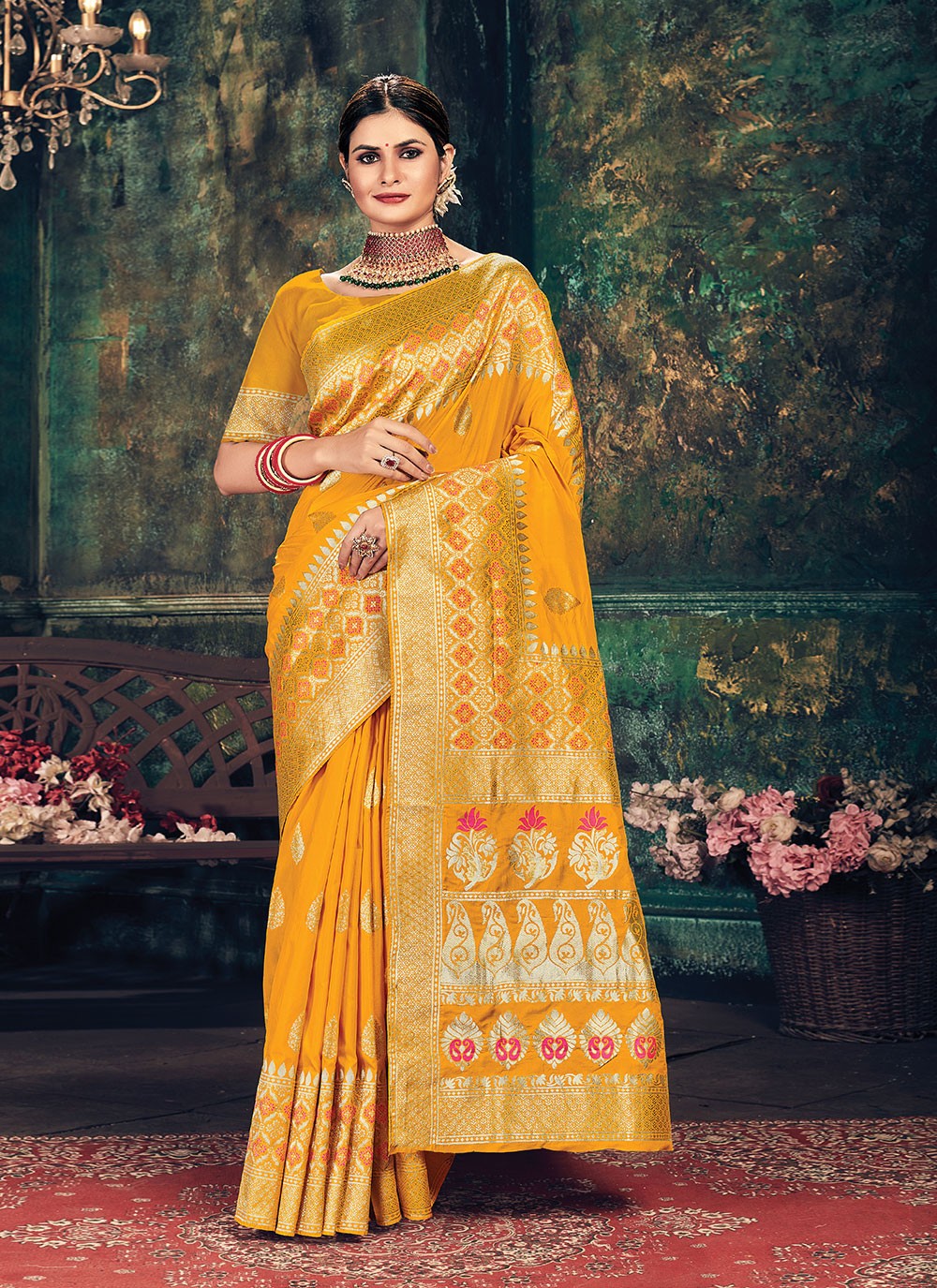 Traditional Weaving Zari Banarasi Silk Saree - S1050