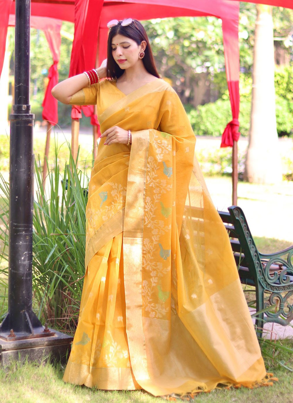 Trendy Woven Cotton Silk Saree - S4316