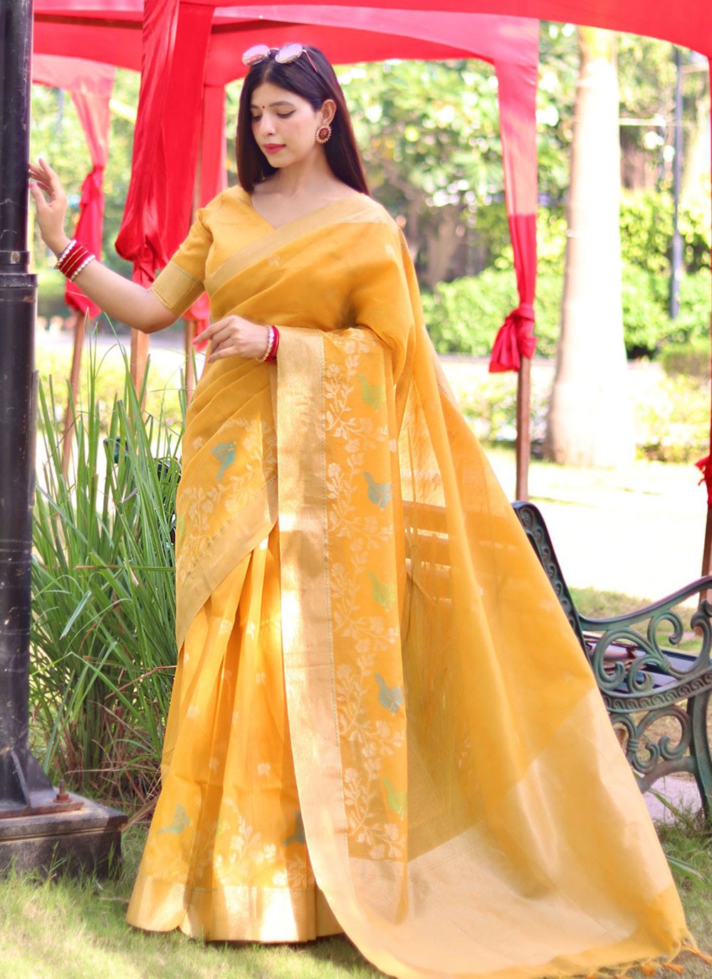 Trendy Woven Cotton Silk Saree - S4316