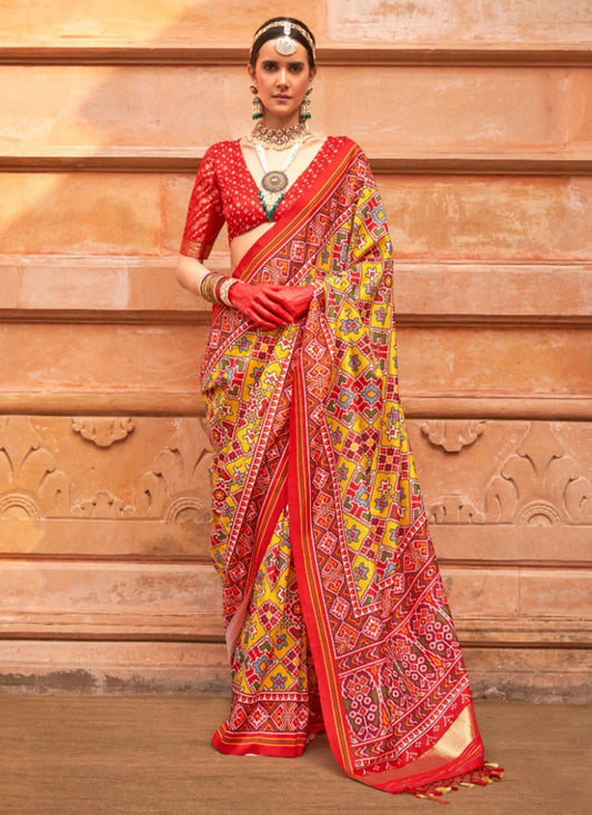 Trendy Patola Print Patola Silk Saree - S5097