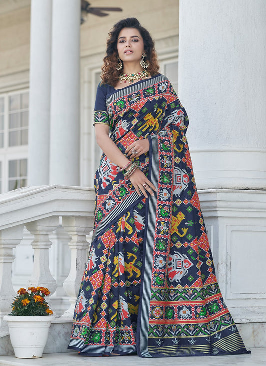 Classic Weaving Zari Patola Silk Saree - S1323