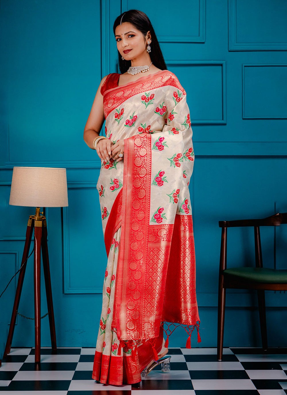 Classic Zari Kanjivaram Silk Saree - S7079