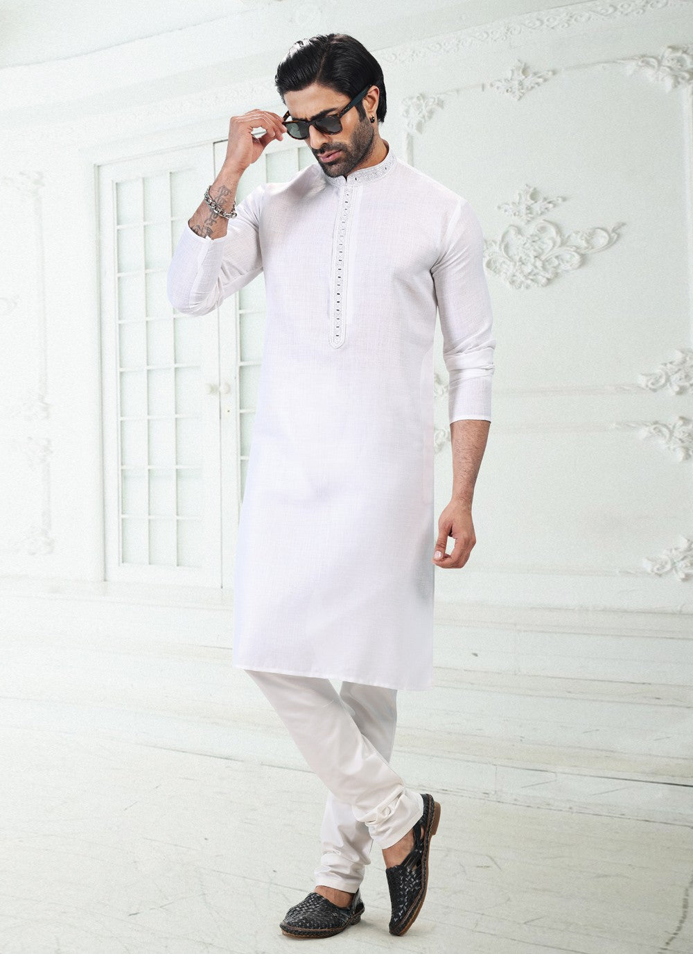 Thread Cotton , Linen Off White Kurta Pyjama - M4884