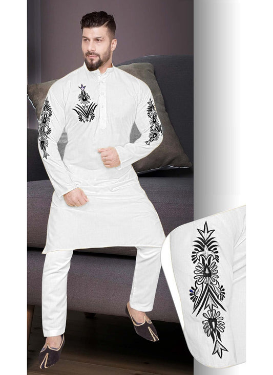 Resham Cotton Off White Kurta Pyjama - M2231