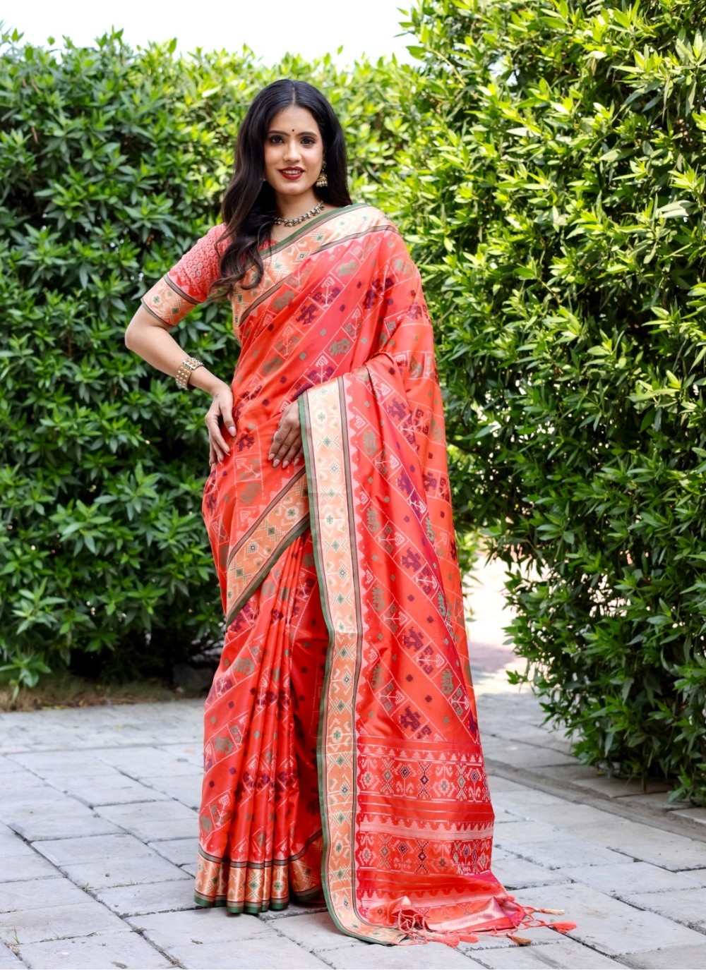 Classic Weaving Zari Patola Silk Saree - S4977